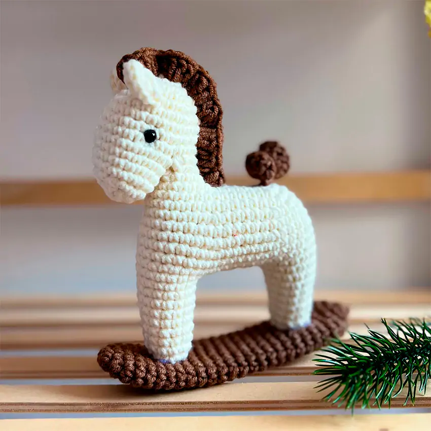 Лошадка-качалка